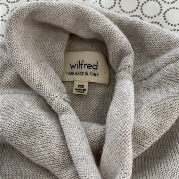 Aritzia Wilfred merino wooo grey crop sweater - Picture 3 of 3